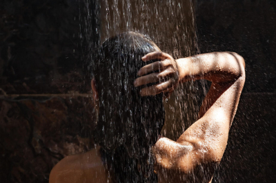 &laquo;Темный душ&raquo;: чем может быть полезен тренд на мытье в темноте