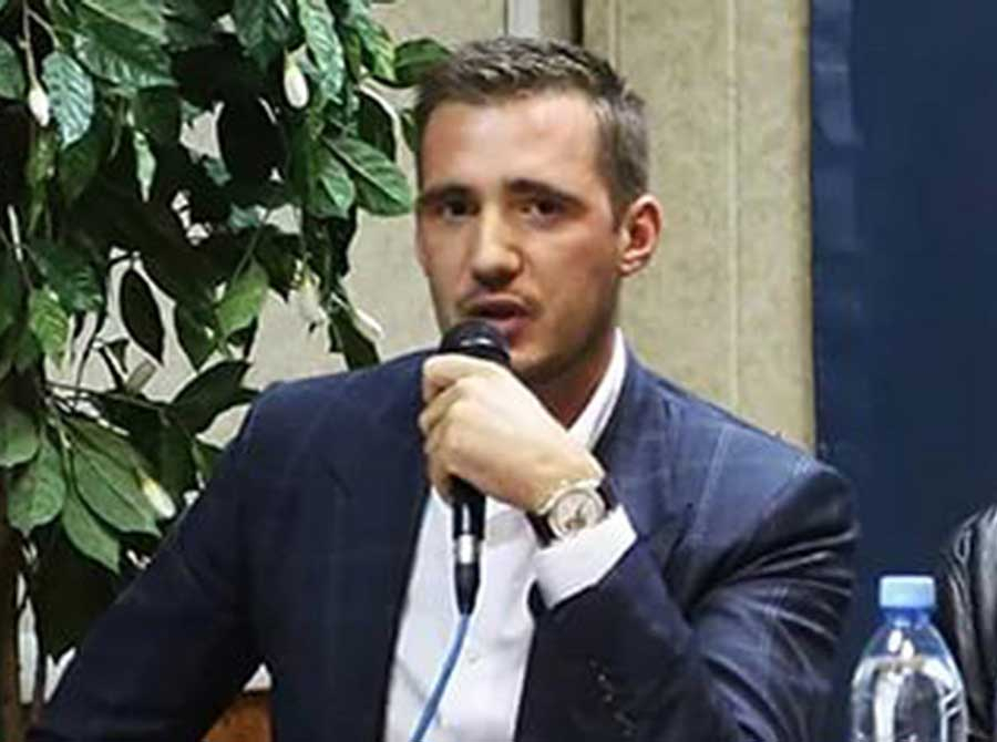 Кошелек Дюминых с переподвыподвертом: госактивы для чиновника скупает ширма?