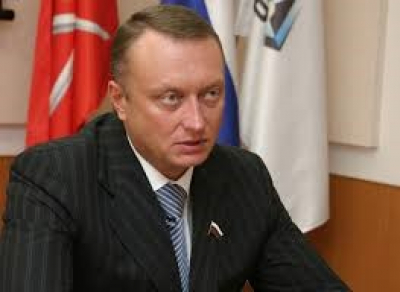 Дмитрий Савельев: Сенатор, чья карьера окутана тенью расследования