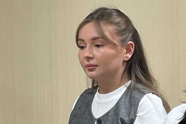 В суде заявили о возможном вымогательстве 15 миллионов тенге у разработчика по делу блогеров Ерболата Жанабылова и Эльмиры Толегеновой